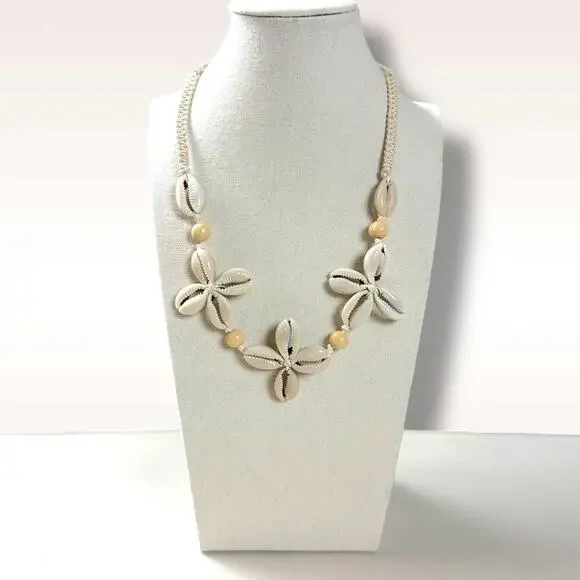 Free People Happy Days Shell Necklace NWT Neutral Bohemian Beach Choker Summer - Picture 11 of 16